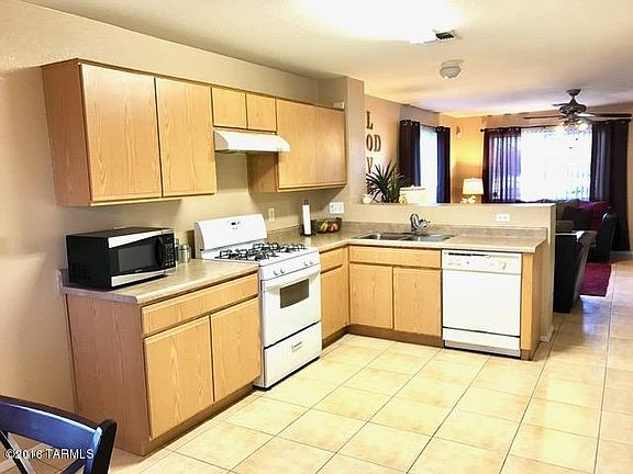 4th image of 2035 W Via Tierra Santa
