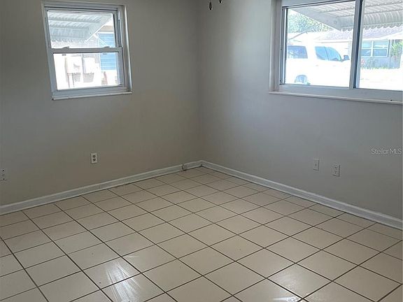 4th image of 3353 Cincinnati Dr