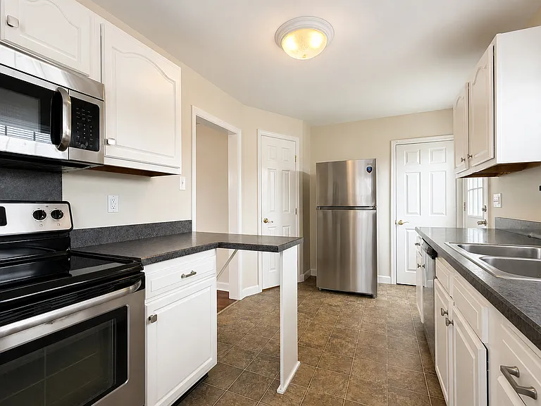 430 Brimmer Ave — Photo 14