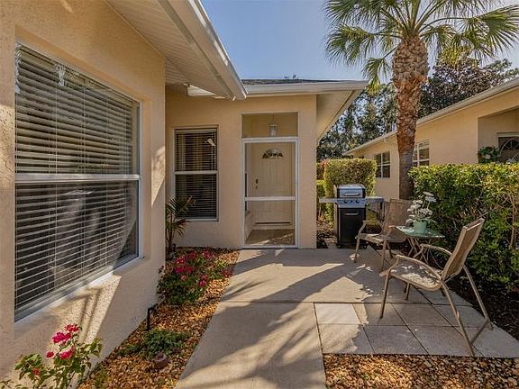 4th image of 1144 Yosemite Dr