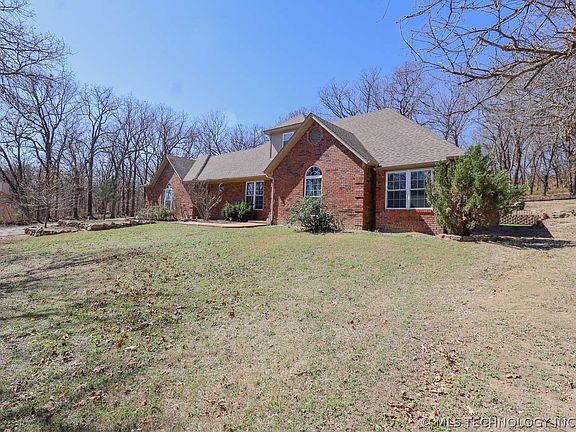 2nd image of 4200 Rustic Rd