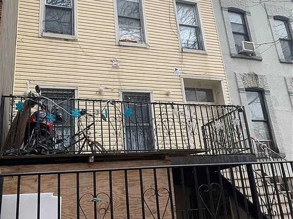 354 49th St, Brooklyn, NY 11220