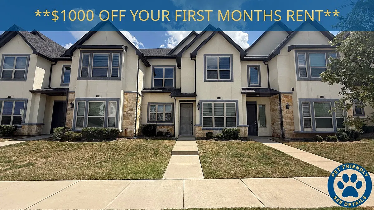 3 bed, 2.5 bath, 1817 sqft, $2,299 — Photo 1