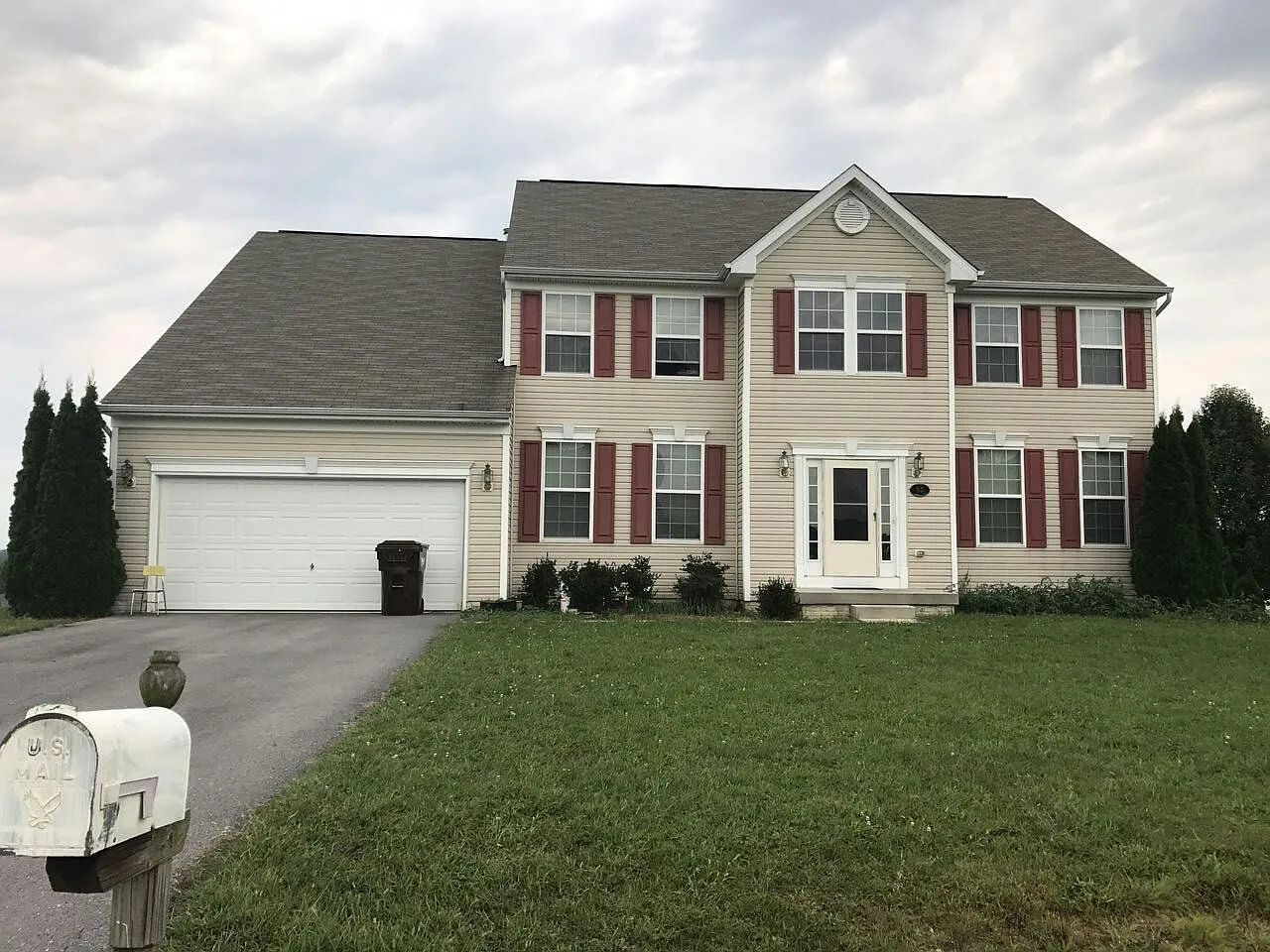 83 Bridle Hill Ct photo 1