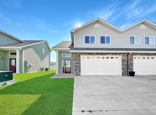 2312 14th St NW, Minot, ND 58703