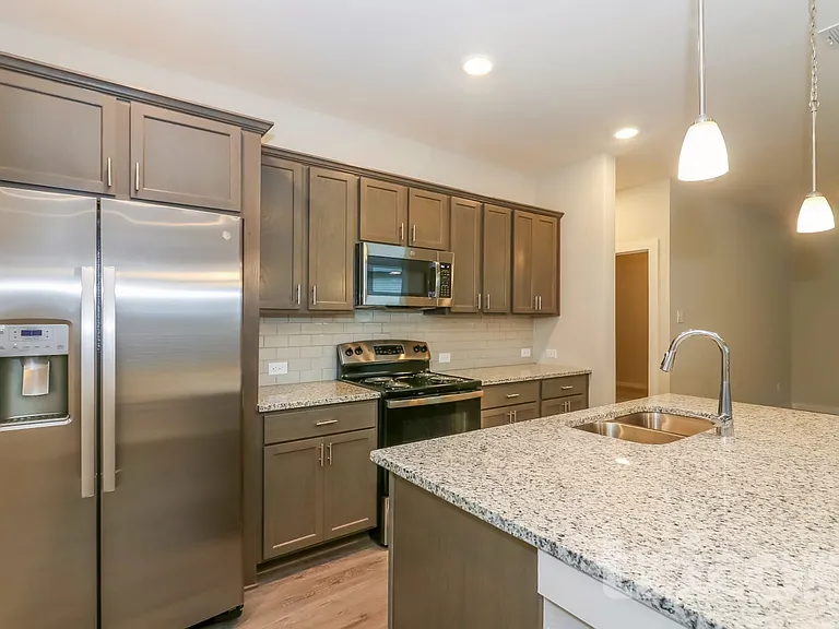 2350 Bailey Fields Ln — Photo 2