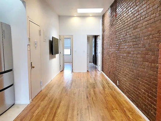 Rented by Best Apartments North Inc | media 12