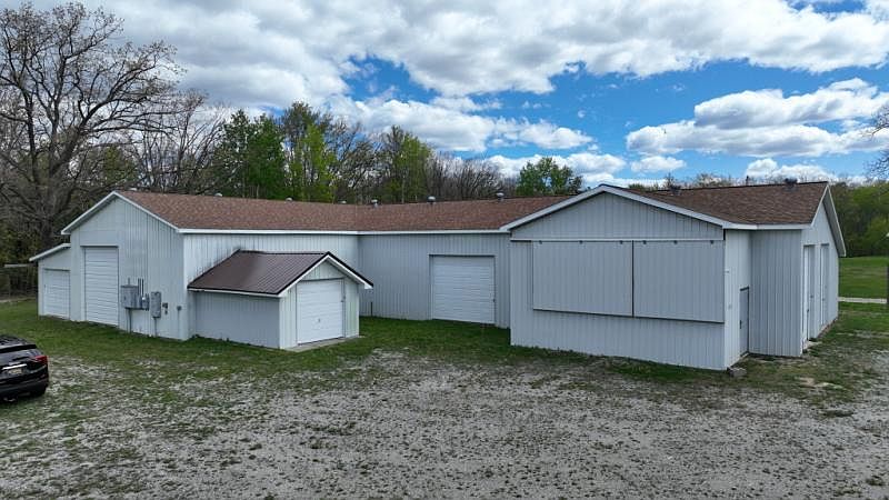 1st image of 3837 Sage Lake Rd