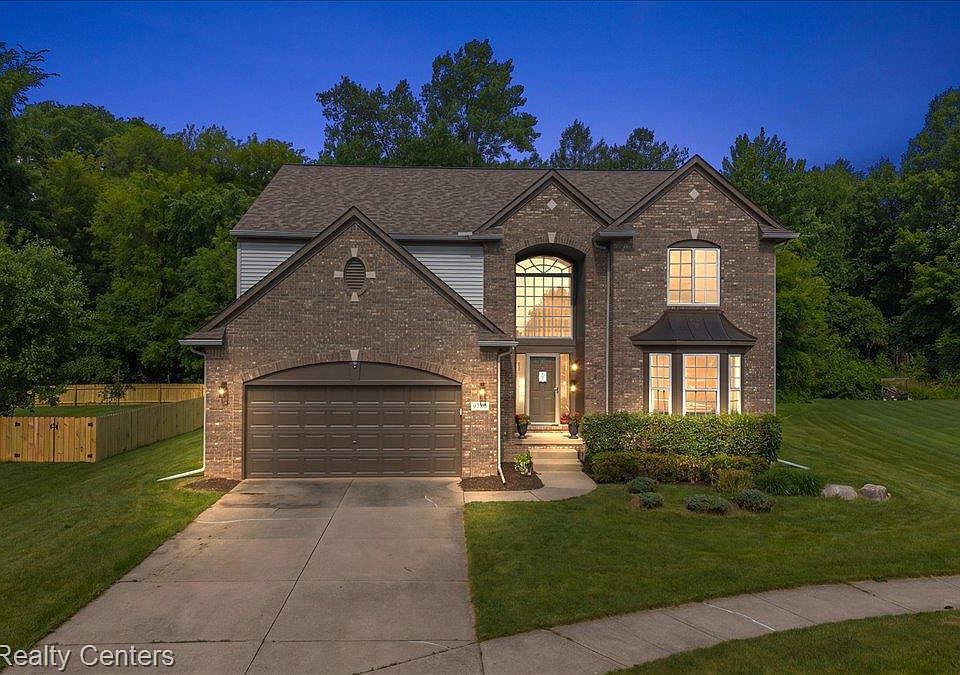1st image of 9780 David Ln