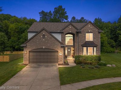 9780 David Ln, White Lake, MI, 48386