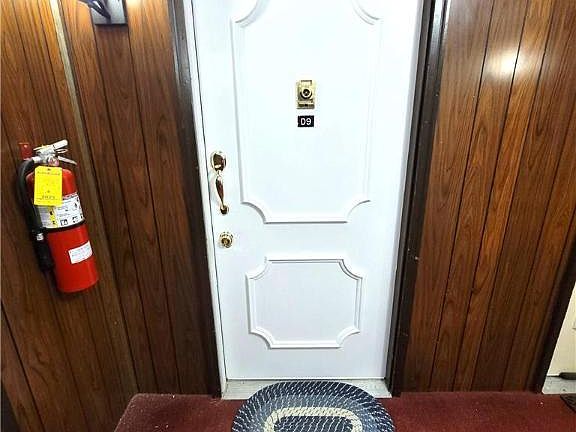 2nd image of 1590 Alta Dr APT D9