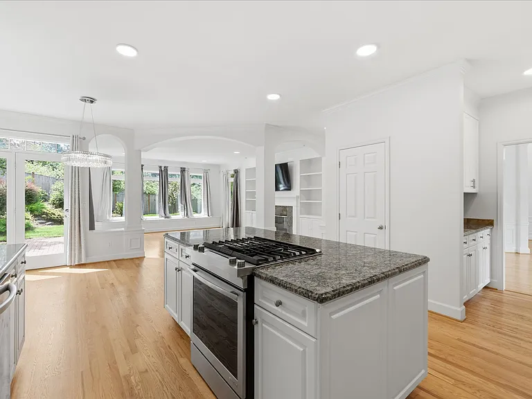 5107 188th Pl NE — Photo 22