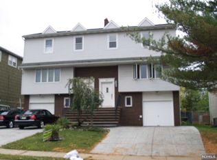 38 Garden Dr #B, Elmwood Park, NJ 07407