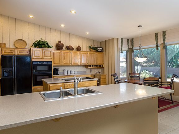 2nd image of 63387 E Desert Peak Dr