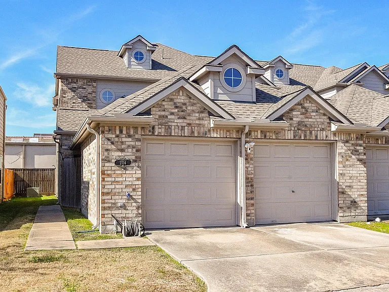 2714 Windy Thicket Ln — Photo 28