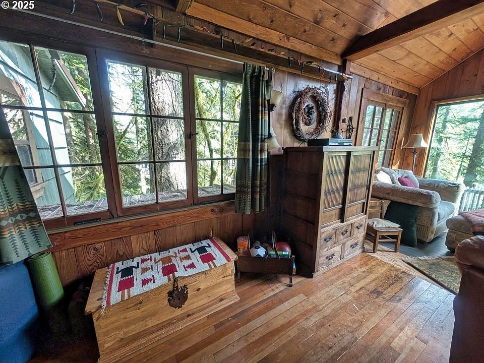 10th image of this home
