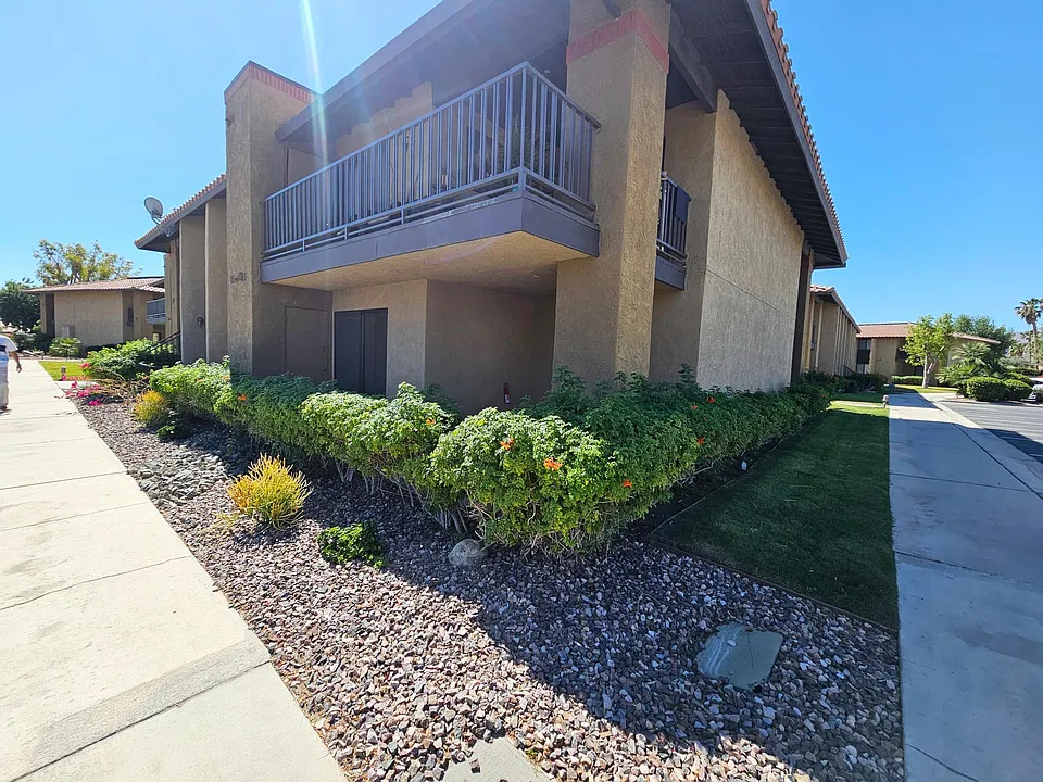 31200 Landau Blvd #703