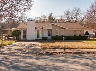 1300 Saturn St, Cedar Hill, TX 75104