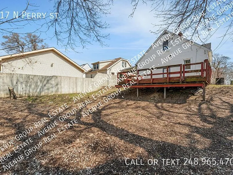917 N Perry St — Photo 36