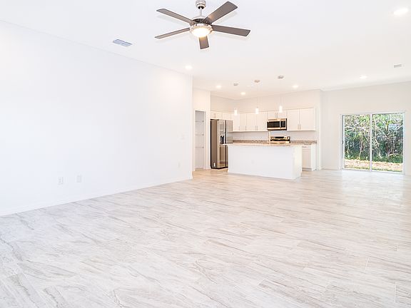 2nd image of 507 Mallard Ct