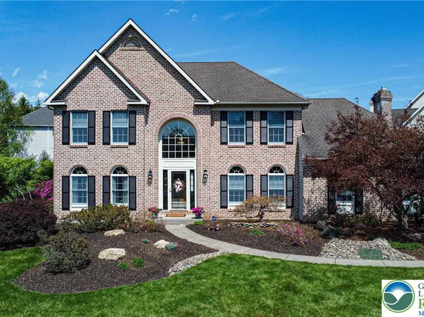 5101 Rosewood Dr, Center Valley, PA 18034