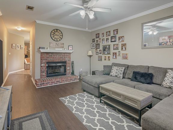 2nd image of 14278 Whispering Oaks Dr