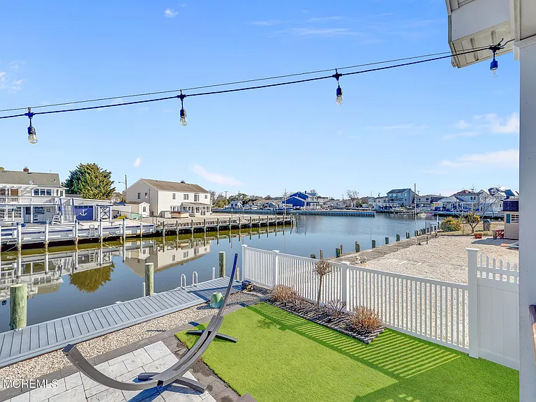 18 Culebra Ave — Photo 43