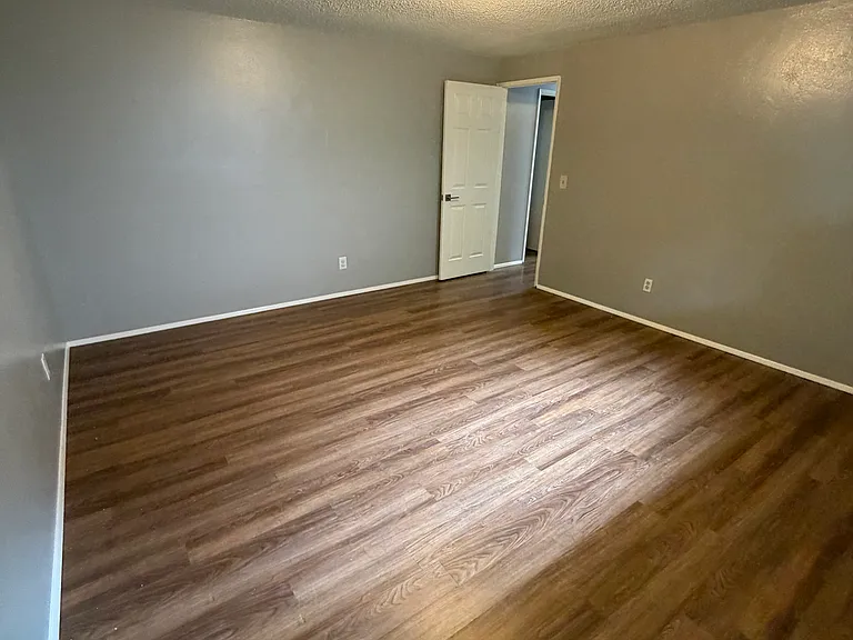 2132 NE Barberry Ct — Photo 14