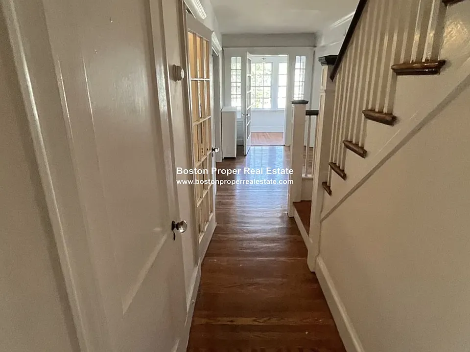 14 Hammondswood Rd #14