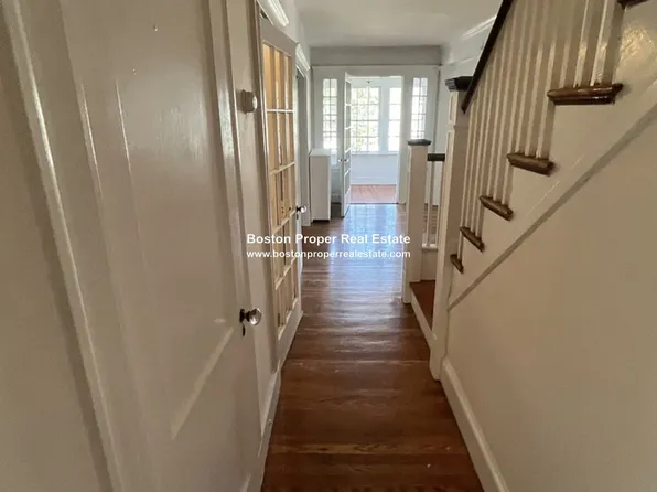 14 Hammondswood Rd, Chestnut Hill, MA