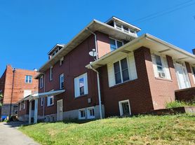 Wainbell Avenue