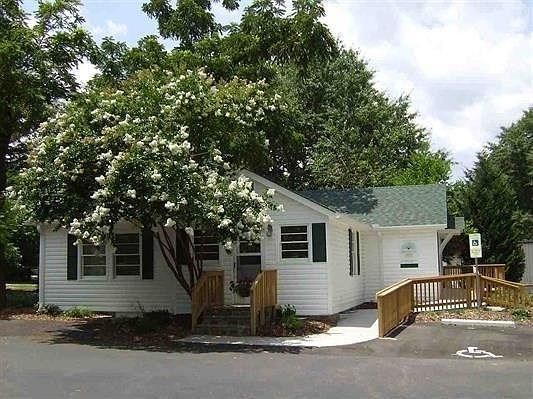 2nd image of 101 Bradford Village Ct