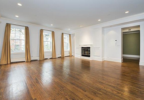 2nd image of 136 E 19th St APT 3