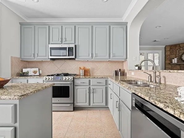 10820 Sky Rock Dr, Austin, TX 78739