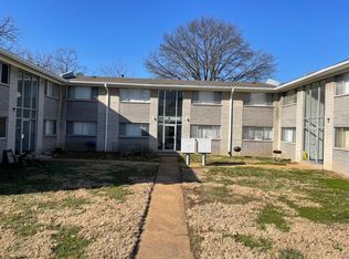 3225 Ashby Rd APT 6, Saint Ann, MO 63074