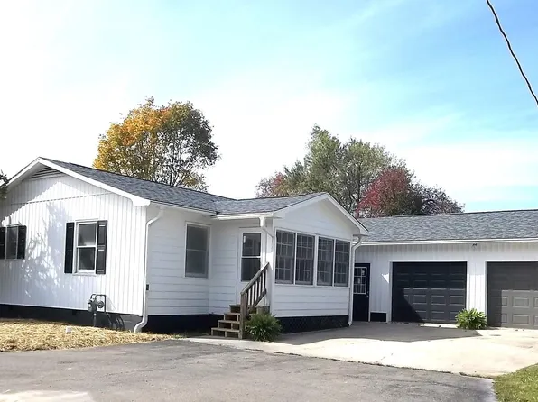 208 White Oak Ln, Elkins, WV 26241