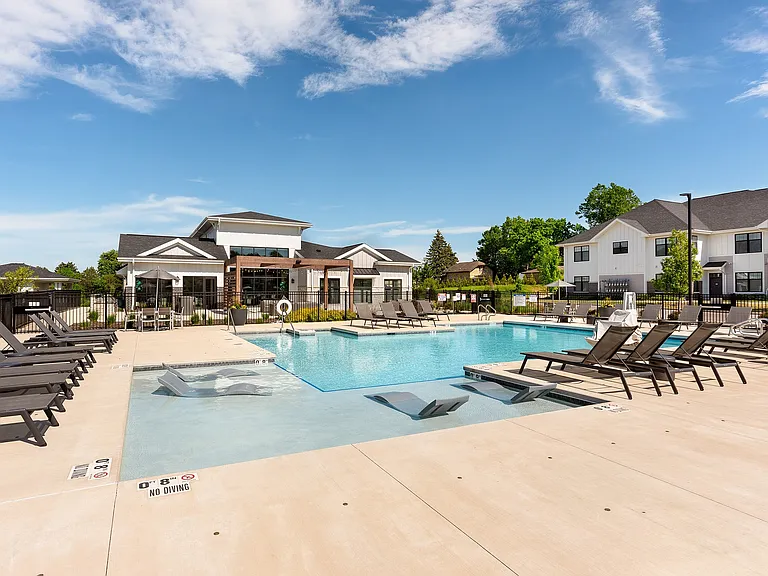 Seasons at Franklin Resort Style Pool
