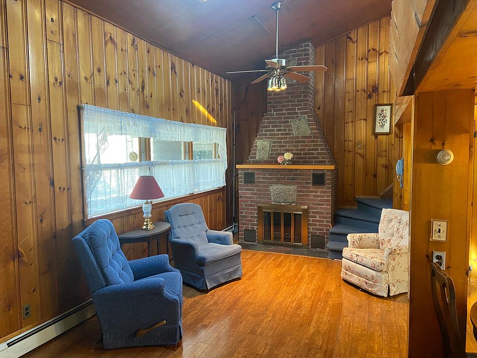 1st image of 21 Howard St