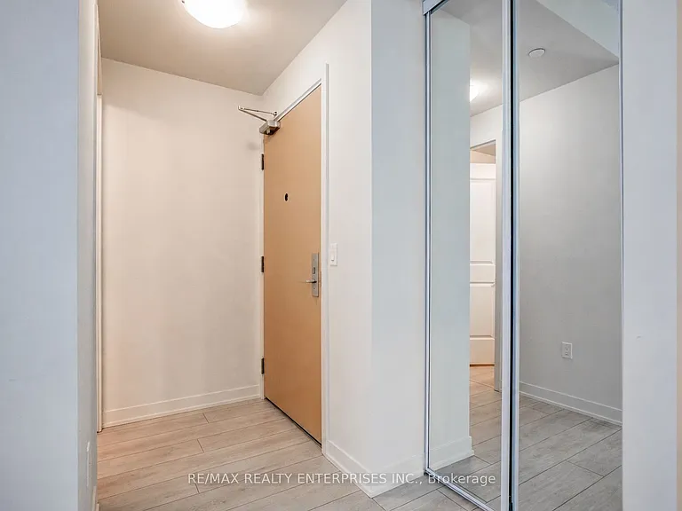 38 Annie Craig Dr #3707 — Photo 2