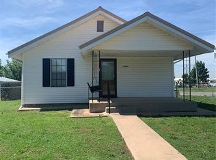845 N Washington Ave, Mountain View, OK 73062
