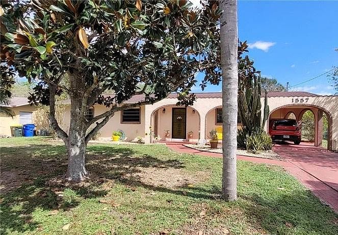 1st image of 1559 Lake Clay Dr