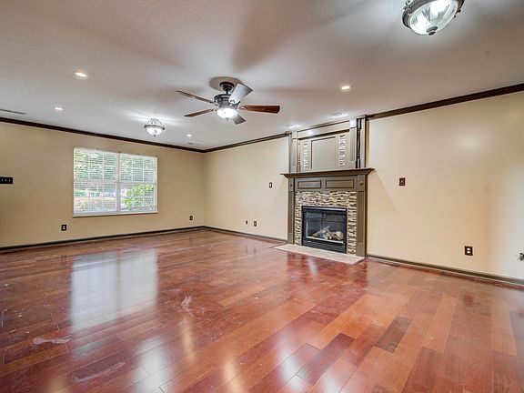 4th image of 1104 Shearwater Ln