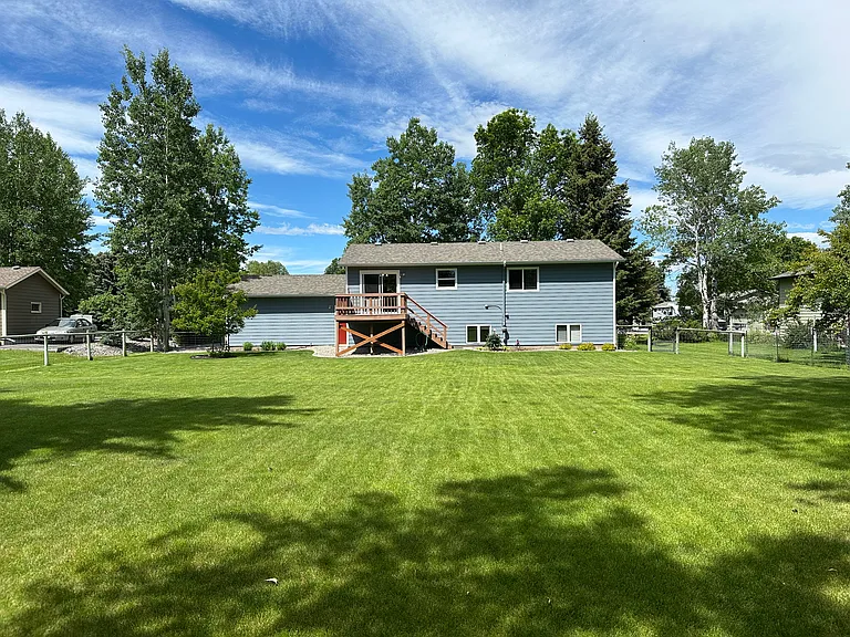 1030 Doane Rd — Photo 42