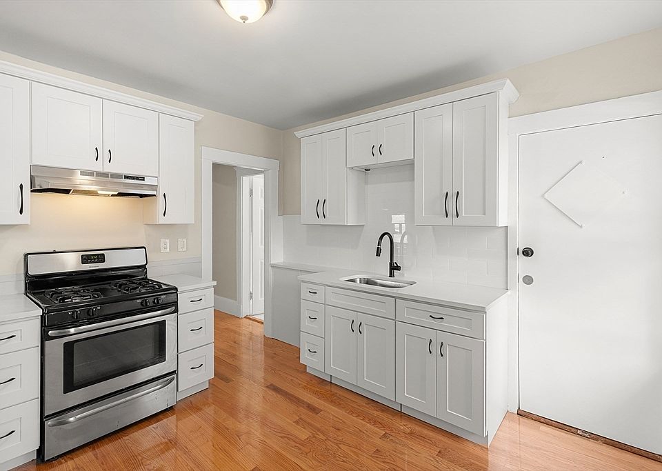 1st image of 79 Nelson St APT 1