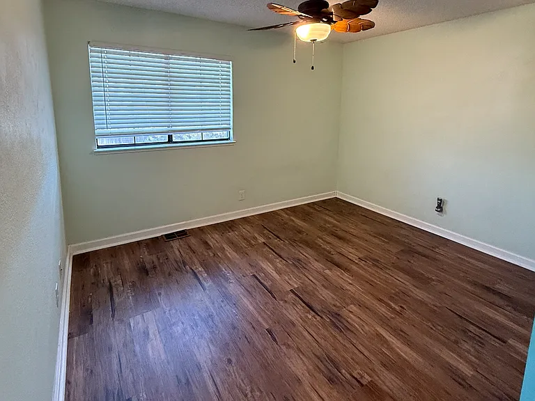 520 Lupine Cir — Photo 9