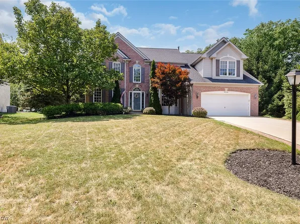 22140 Woodfield Trl, Strongsville, OH 44149