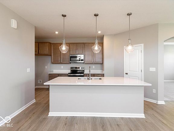7th image of this home