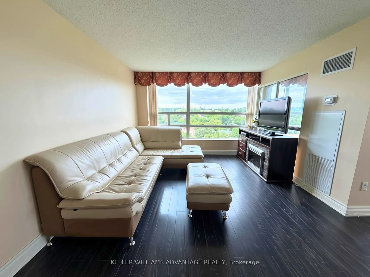 3 bed, $3,750 — Photo 4