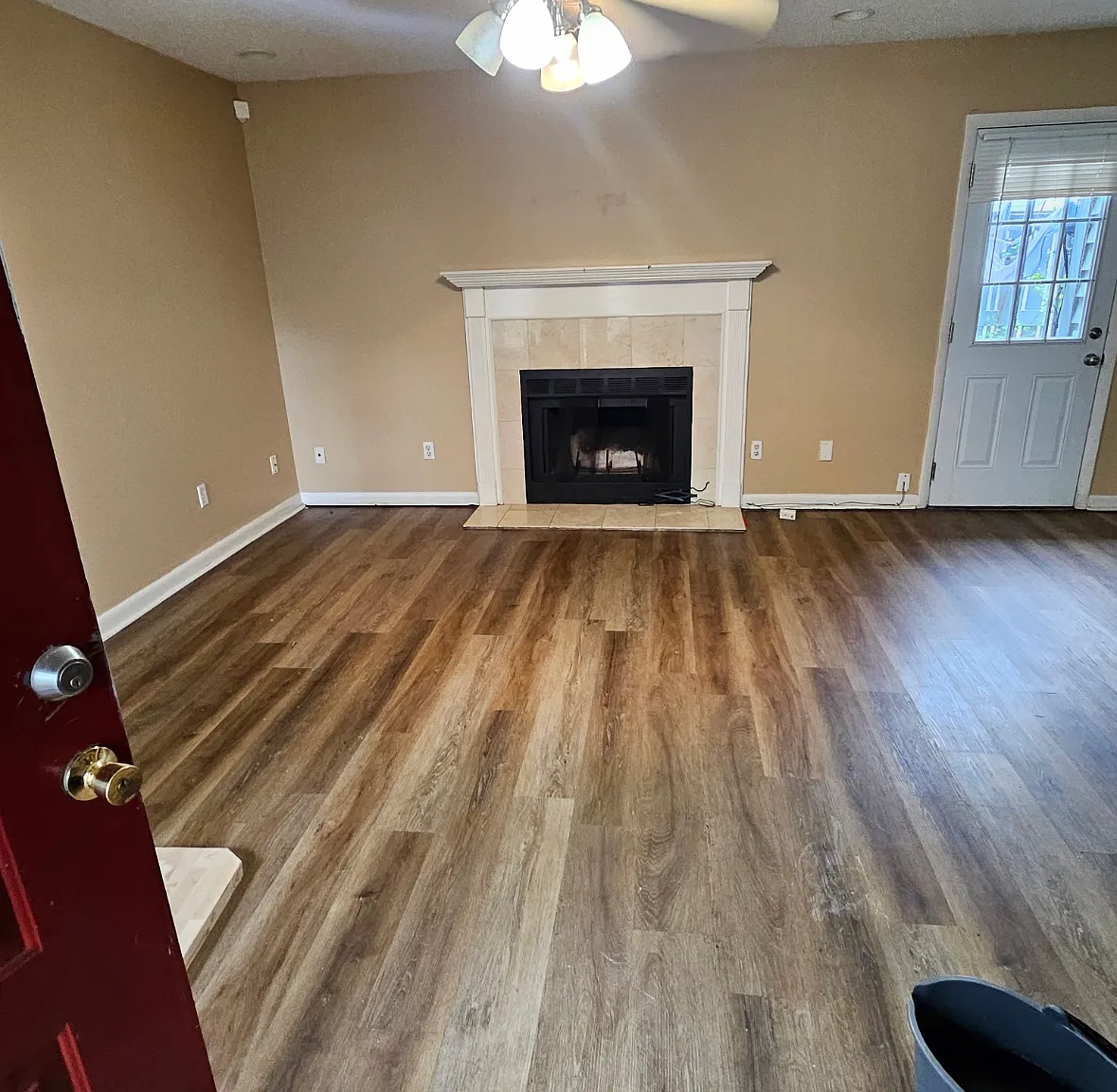2 bed, 2.5 bath, 1286 sqft, $2,100 — Photo 4