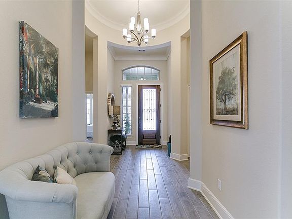 5th image of 11523 Poeta Ln